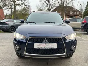 Mitsubishi Outlander Bild 2