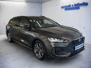 Ford Focus Turnier 1.0 EcoBoost Hybrid ST-LINE X Bild 2