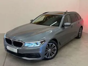 BMW 520 d xDrive Sport Line/LED/PANO/NAVI/SHZ/HUD Bild 2