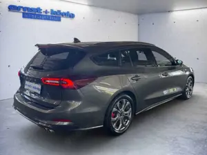 Ford Focus Turnier 1.0 EcoBoost Hybrid ST-LINE X Bild 3