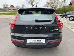 Volvo XC40 T4 R Design Recharge Plug-In Hybrid 2WD Bild 4