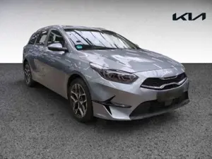 Kia Ceed SW / cee'd SW Spirit 1.5T STD Navi/Kamera/Sitzheizung Bild 3