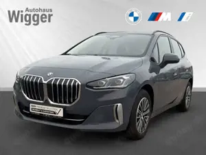 BMW 220 Active Tourer Luxury Line/AHK/Navigation/ACC