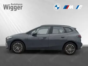 BMW 220 Bild 2