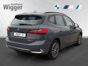 BMW 220 Bild 3