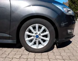Ford C-Max Titanium - Navi*DAB*Winterpaket*Winterräder Bild 3