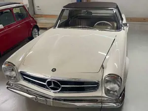 Mercedes-Benz SL 280 280 SL/8 Pagode - W113 Cabriolet