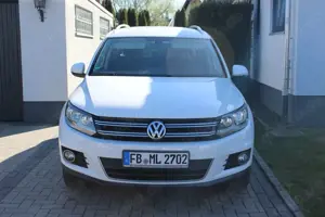 Volkswagen Tiguan Sport  Style AHK Navi,Kamera, Klima, Standheizung