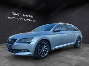 Skoda Superb Combi LK 4x4 XEN LDR DSG SHZG ACC 190PS