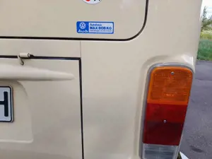 Volkswagen T2 Rettungswagen-Oldtimer Bild 5