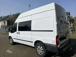 Ford Transit Bild 2