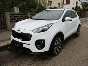 Kia Sportage 2.0 Spirit 4WD Leder Xenon Kamera Winterpaket AHK