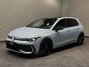 Volkswagen Golf GTI Black Style | IQ.LIGHT PANO ACC NAVI Bild 2