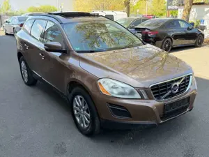 Volvo XC60 XC60 Kinetic 2WD~LEDER~PANO~EU5