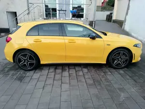 Mercedes-Benz A 250 A-Klasse Plugin Hybrid e 8G-DCT AMG Line Bild 3