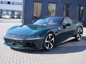 Ferrari 12 Cilindri *Pano,ACC,Lift,Carbon,Histori. Colour*