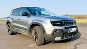 Jeep Avenger Avenger Summit Bild 2