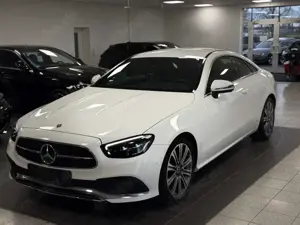 Mercedes-Benz E 200 E 200 Coupé/Kamera/Burmester/Totewinkel/12Monat