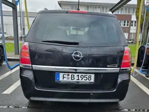 Opel Zafira Bild 3