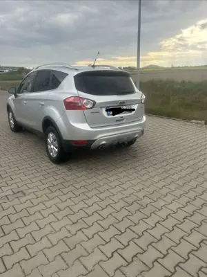 Ford Kuga Bild 2