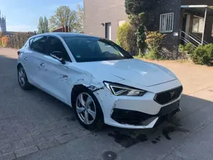 CUPRA Leon VZ *PANO*MEMORY*LENKRAD HZ*KAMERA*NAVI Bild 4