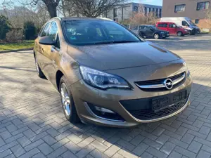 Opel Astra Exklusiv / TÜV Neu /Euro 6/ Navi/ SHZ