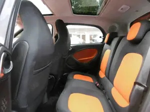 smart forFour Edition #1 Klimaaut., Panorama Sitzheiz. Bild 4