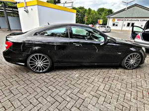 Mercedes-Benz C 220 C 220 CDI BlueEfficiency EDITION 1 AMG LINE Bild 5