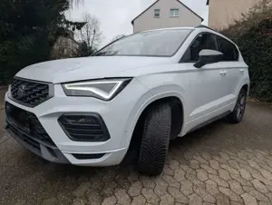 SEAT Ateca FR * 360° * Reifen neu* LED* Nav* volldigit. Cockp