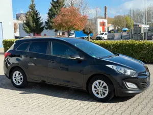 Hyundai i30 cw Classic*service gepflegt*Pano*Navi*Kamera