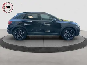 Audi Q3 40 TFSI QUATTRO ACC LED VIRTUAL KEYLESS AHK Bild 4