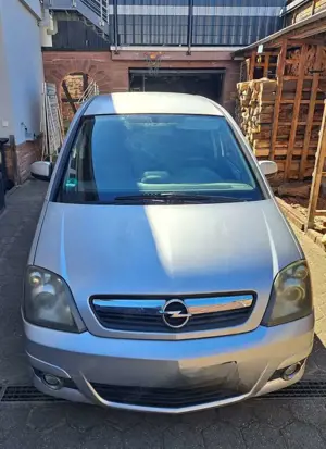 Opel Meriva 1.6 16V Innovation 110 Jahre