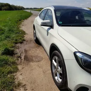 Mercedes-Benz GLA 200 GLA 200 7G-DCT Urban