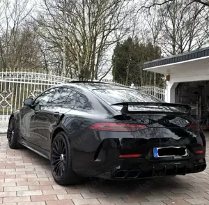 Mercedes-Benz AMG GT 4M+/Garantie/63-Paket+Aerodynamik/Voll