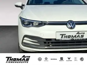 Volkswagen Golf VIII 1.5TSI 110kW Active *AHK*KAMERA*LED PL