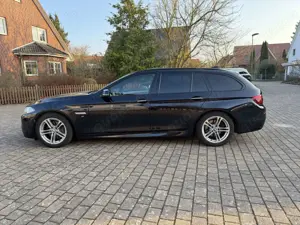BMW 525 525d F10/F11 LCI M-Paket *AHK* Bild 2