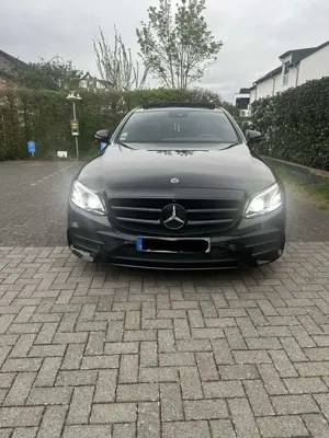 Mercedes-Benz E 400 d 4Matic 9G-TRONIC AMG Line Bild 5