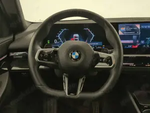 BMW 520 d Tour M Sport Navi/LED/AHK/HiFi/KomfZg/DAB Navi/L Bild 5