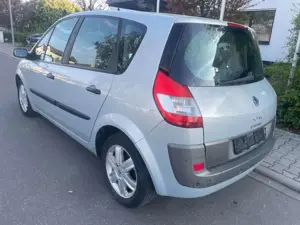 Renault Scenic Bild 2