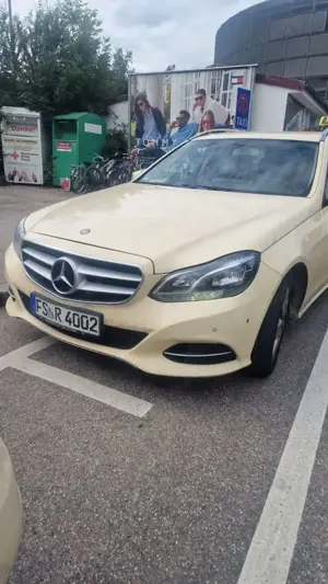 Mercedes-Benz E 220