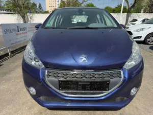 Peugeot 208 Bild 2