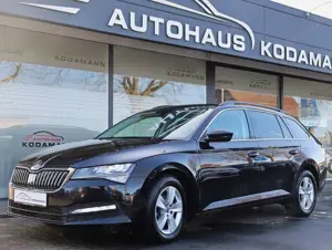 Skoda Superb Ambition 2.0TDI*ACC*NAVI*LED*SHZ*PDC