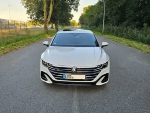 Volkswagen Arteon Arteon Shooting Brake Plug-In-Hybrid Shooting Brake 1.4 eHybrid OPF DSG R-Line