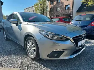 Mazda 3 Lim. Center-Line