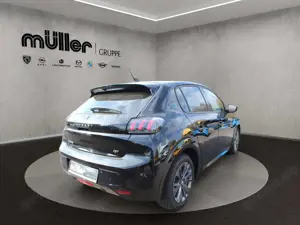 Peugeot e-208 GT Pack Bild 2