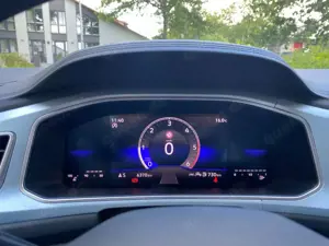 Volkswagen T-Roc Goal Fahrschulwagen Bild 5