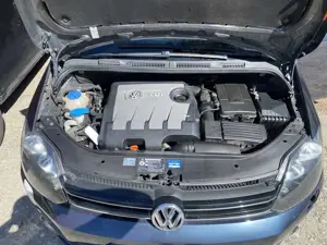 Volkswagen Golf Plus 1.6 TDI DPF Highline Bild 5