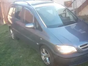 Opel Zafira Zafira 2.2 DTI