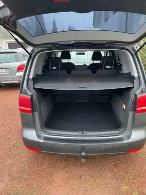 Volkswagen Touran Touran 1.2 TSI STYLE - AHK, Klima, Mini Wohnmobil Bild 5