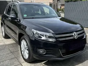 Volkswagen Tiguan Lounge Sport  Style BMT